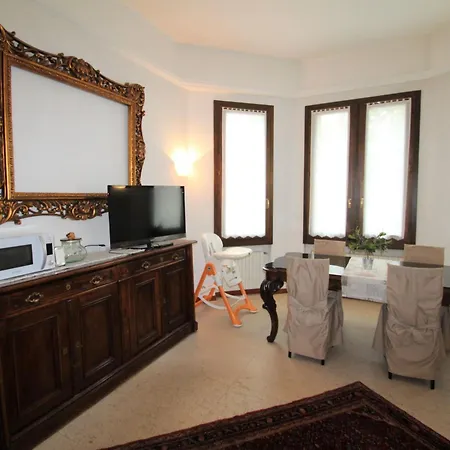 Le Rondini By Interhome וילה *