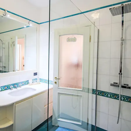 Le Rondini By Interhome * Castronno