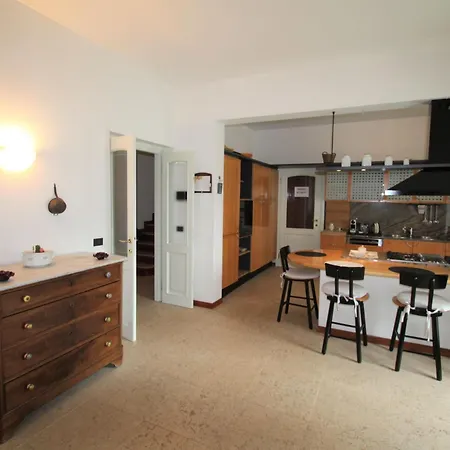 וילה Le Rondini By Interhome *