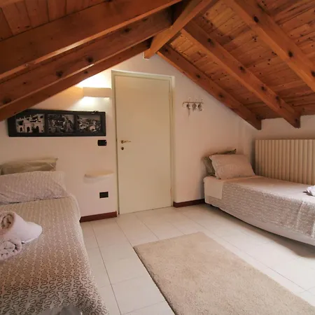 Le Rondini By Interhome *