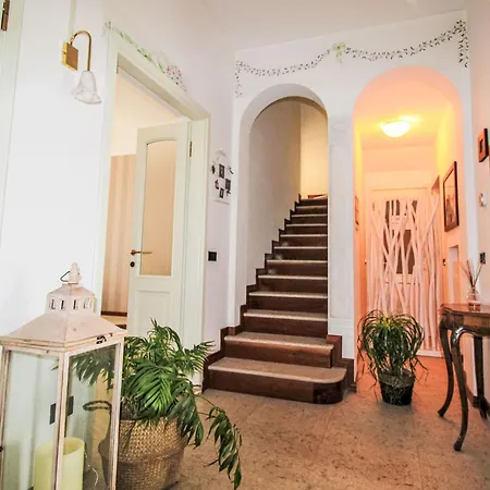 Vila Le Rondini By Interhome