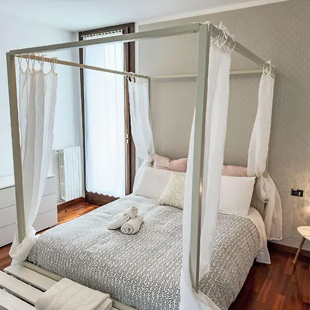 Le Rondini By Interhome