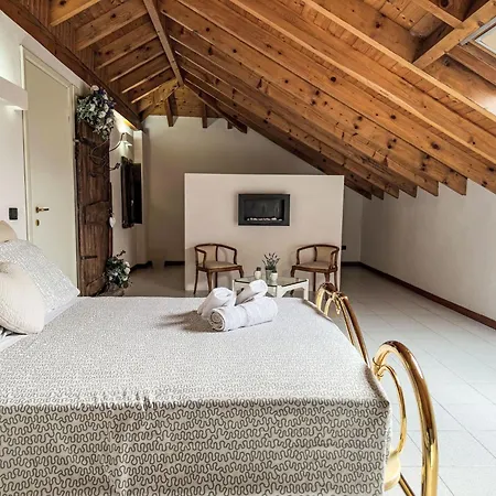 Villa Le Rondini By Interhome Castronno